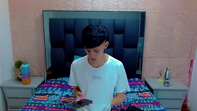 thaigo twink38 online show from October 27, 3:42 am