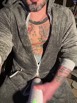 marcotatuatooo online show from January 18, 3:25 pm