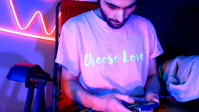 highinhtxx online show from December 4, 7:10 pm