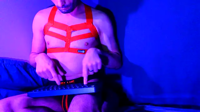 highinhtxx online show from October 21, 11:29 pm