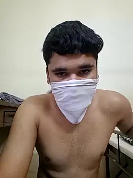 Snapshot of abhi05x chatting on October 12, 10:09 am abhi05x online show from October 12, 10:09 am