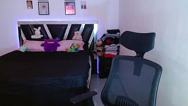 Sebasxxl12 online show from April 25, 9:23 pm