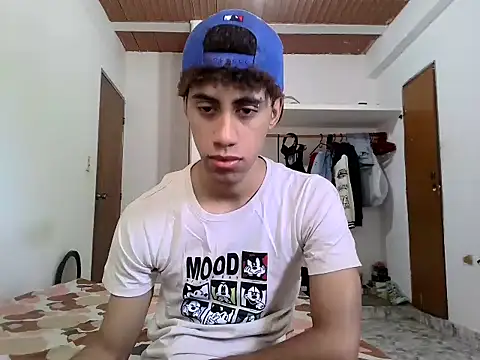 Snapshot of The_boy_good chatting on September 28, 7:01 pm The boy good online show from September 28, 7:01 pm