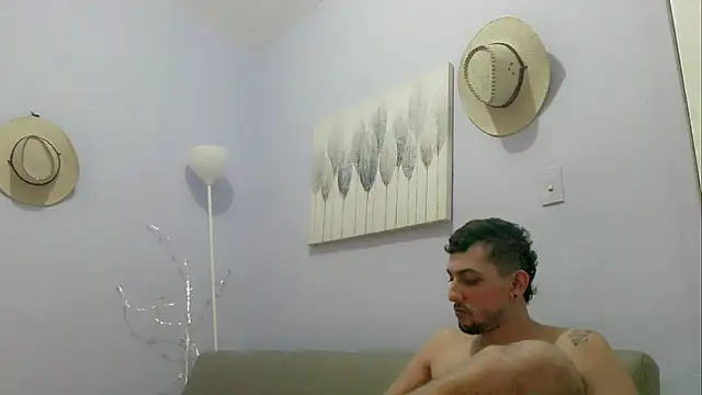 Snapshot of Bulls_23_ chatting on October 8, 11:42 pm Bulls 23 online show from October 8, 11:42 pm