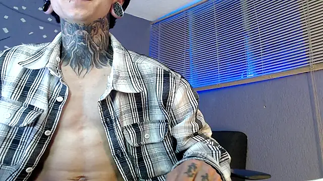 Snapshot of Kuregari_xs chatting on October 9, 4:06 am Kuregari xs online show from October 9, 4:06 am