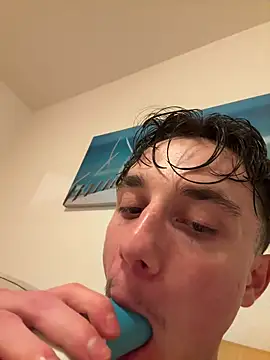 Snapshot of davidoso6271 chatting on October 4, 3:44 am davidoso6271 online show from October 4, 3:44 am