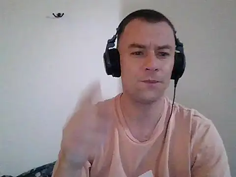 Snapshot of VanBeatPL chatting on October 2, 1:15 pm VanBeatPL online show from October 2, 1:15 pm