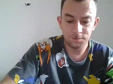 Snapshot of VanBeatPL chatting on October 14, 9:49 am VanBeatPL online show from October 14, 9:49 am