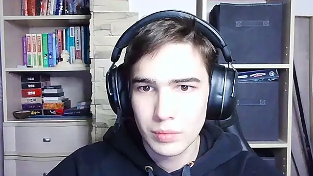 Snapshot of _Chris_Next_Door_ chatting on October 2, 4:00 pm  Chris Next Door  online show from October 2, 4:00 pm