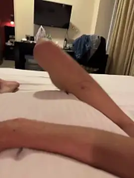 HenryLee1983-cums online show from February 3, 4:45 pm