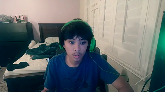 youngasianboy2007 online show from October 27, 5:10 am