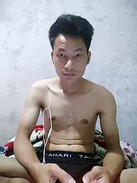 Snapshot of Uh-em95 chatting on October 15, 4:47 pm Uh-em95 online show from October 15, 4:47 pm
