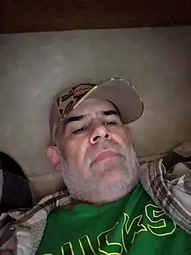 Snapshot of DeeBestEver chatting on October 12, 9:42 pm DeeBestEver online show from October 12, 9:42 pm