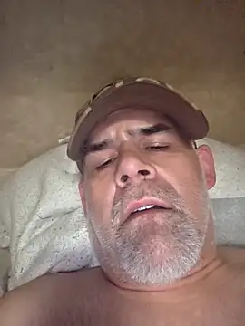 DeeBestEver online show from March 29, 11:05 pm