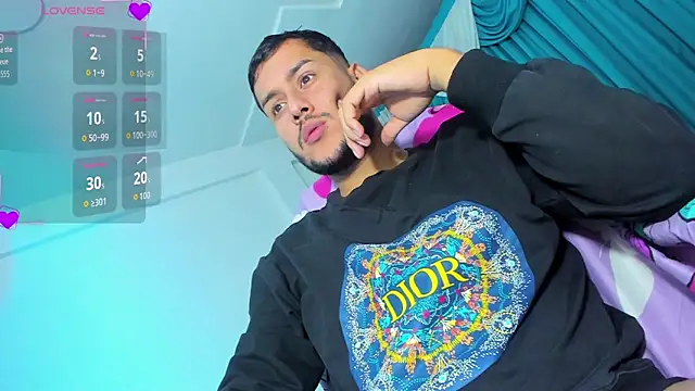 Hot Latino boy  online show from October 17, 5:00 am