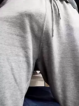 chougegg0214 online show from April 28, 5:45 am