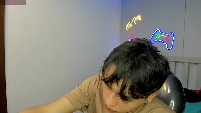 StiwenTwink online show from November 5, 4:09 pm