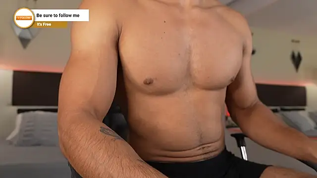 Snapshot of DanteeStone chatting on October 11, 9:41 pm DanteeStone online show from October 11, 9:41 pm