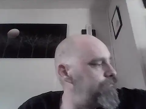 crazyheratic8 online show from April 30, 7:54 pm