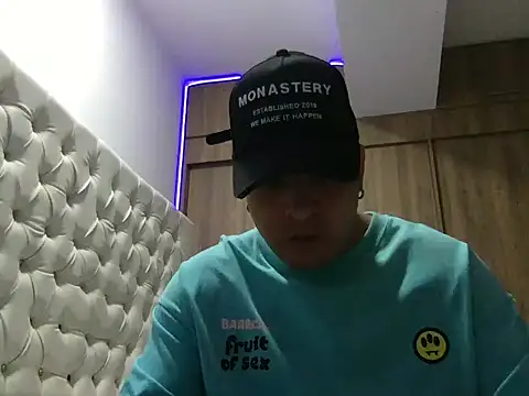 paisaexotico online show from October 10, 4:39 am