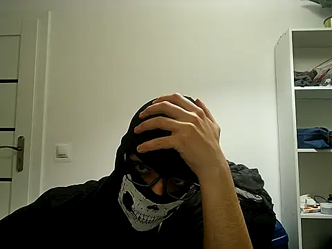 Snapshot of nofaceking20 chatting on October 15, 7:32 pm nofaceking20 online show from October 15, 7:32 pm