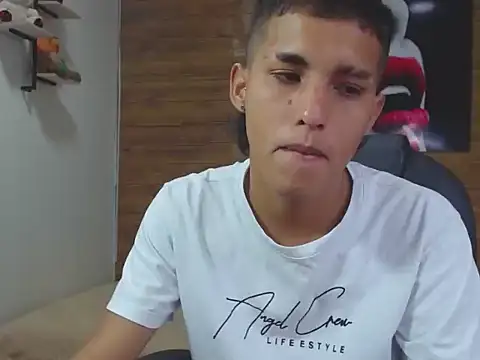 LiamBlack16 online show from October 7, 2:32 pm