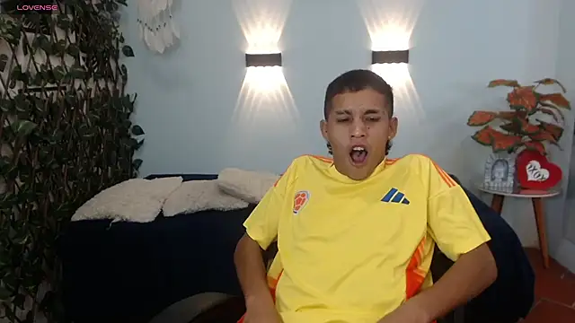 LiamBlack16 online show from October 11, 12:09 pm