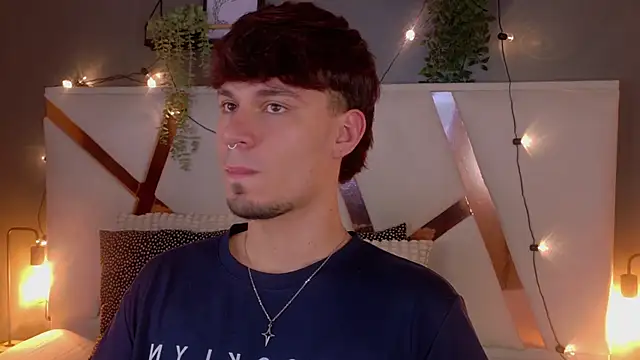 LiamThunder05  online show from November 28, 2:48 am