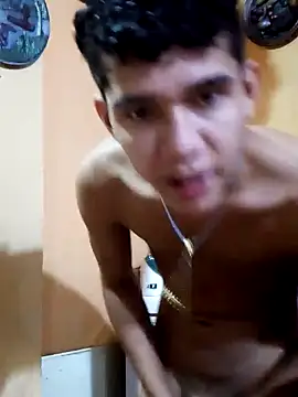 Snapshot of Mrdante23 chatting on October 4, 3:33 am Mrdante23 online show from October 4, 3:33 am