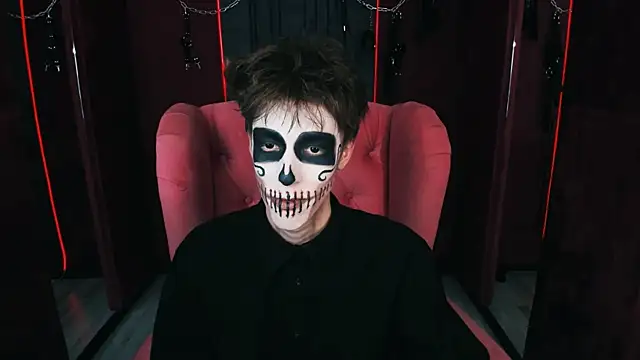 MarkBranston online show from October 31, 3:59 pm