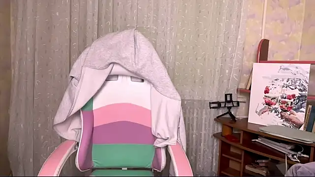 Iveraan online show from November 29, 8:00 pm