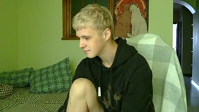Snapshot of _Timmy_Boy_ chatting on October 12, 7:13 am Timmy Boy online show from October 12, 7:13 am