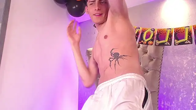 MateoMitchell online show from October 19, 9:01 am