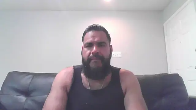 BigJohnBear39 online show from October 18, 5:12 am