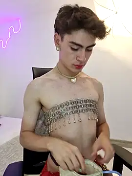 Sam Clark online show from November 15, 2:13 am