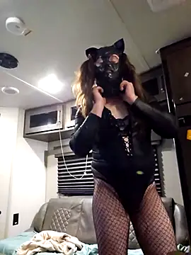 mysissycd online show from December 19, 7:27 am