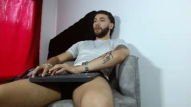 angel kyrozz online show from October 24, 7:37 pm