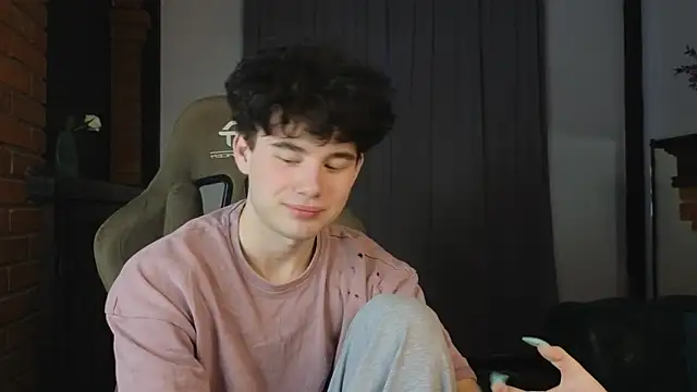 Cute Mike online show from April 23, 12:29 pm