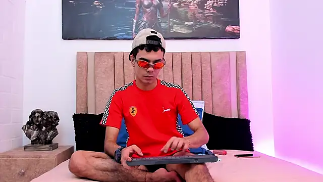 Timothe Evans online show from November 12, 7:41 pm