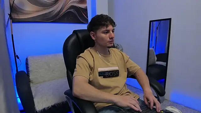 Leoo Miller online show from March 8, 4:05 am