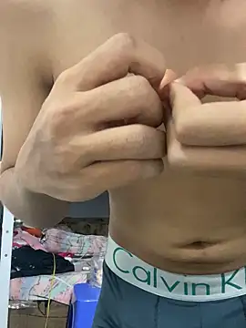 Snapshot of Boyshuaaa chatting on October 5, 12:20 pm Boyshuaaa online show from October 5, 12:20 pm