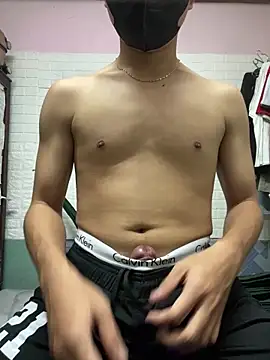 Snapshot of Boyshuaaa chatting on October 27, 2:41 pm Boyshuaaa online show from October 27, 2:41 pm