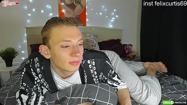 felixcurt69 online show from August 2, 5:11 pm