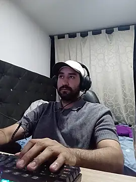 coolfriki online show from May 16, 1:47 am