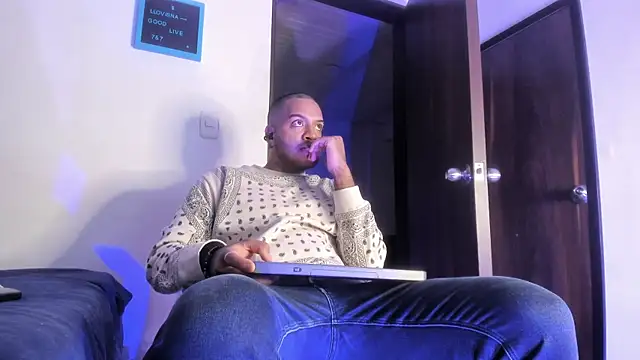 Dann 17  online show from November 27, 2:59 am