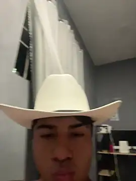 lain213 online show from April 27, 6:21 am