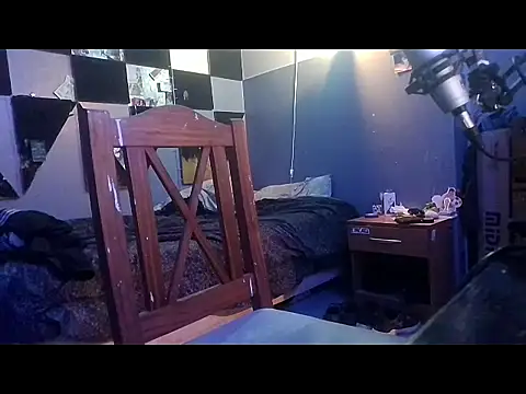 Franhugecum online show from December 3, 5:35 am