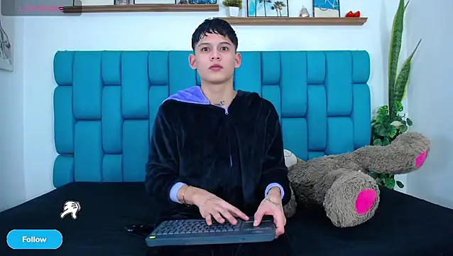 Brian hot online show from April 22, 6:34 pm