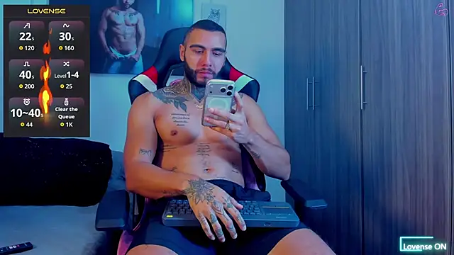 Danny Willson online show from March 18, 1:36 pm