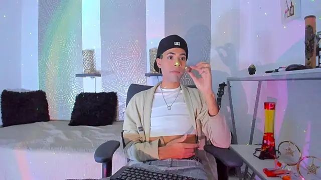 JacobBlackwell  online show from October 30, 7:37 pm